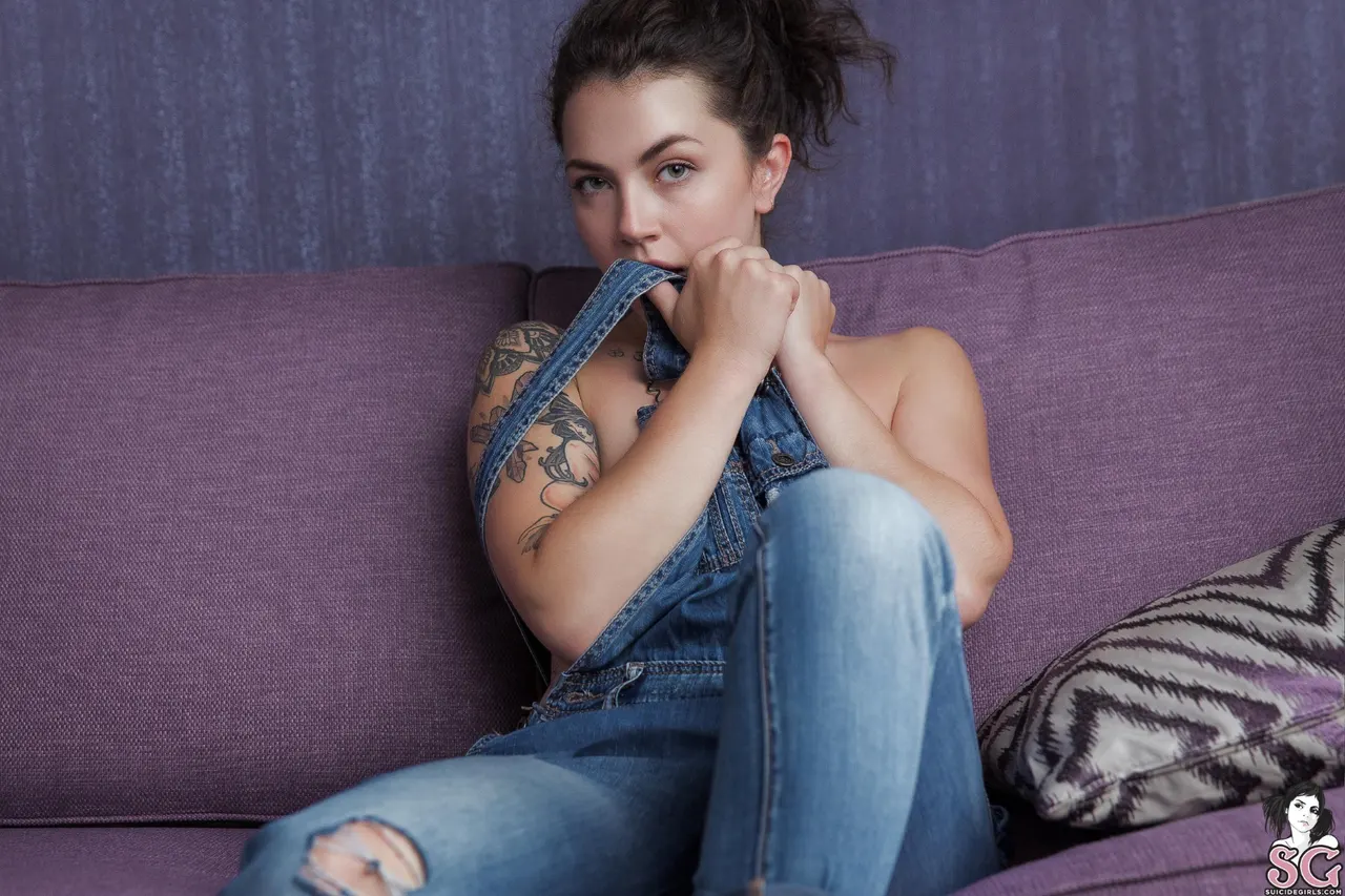 Milenci Suicide - Lavender Haze