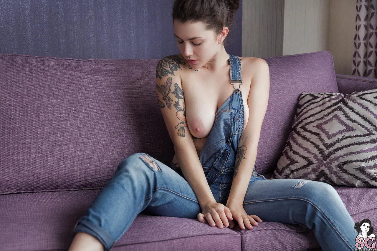 Milenci Suicide - Lavender Haze