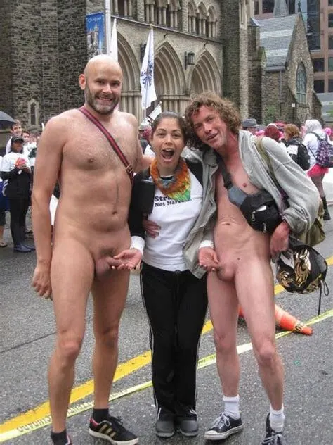 Ellos muestran, ellas se calientan...