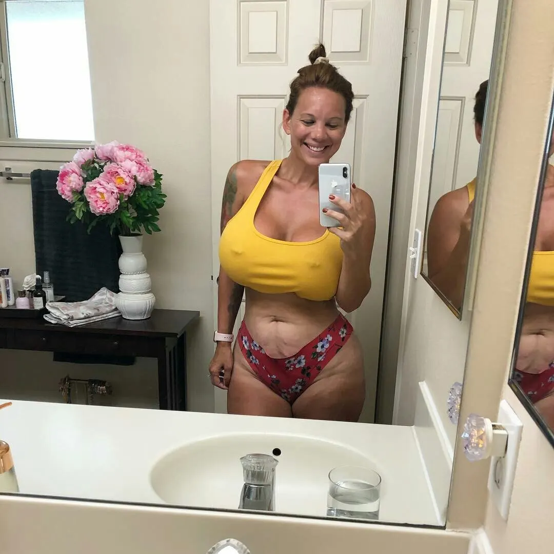 Fotos en el espejo: Brittany Elizabeth