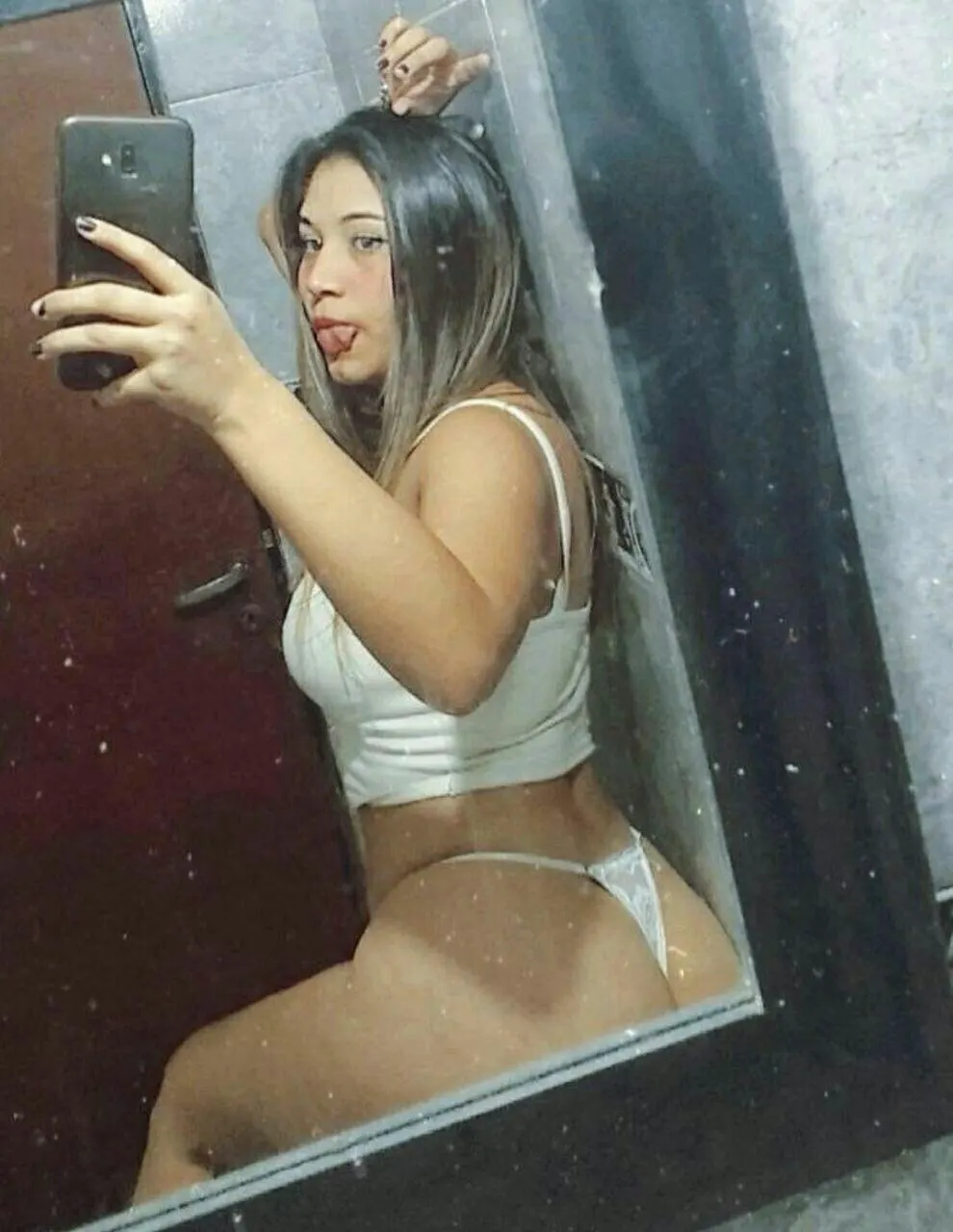 Joven caliente