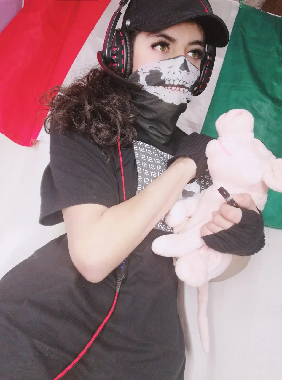 Darkwaifutrap-Modo fascista y maid locochona