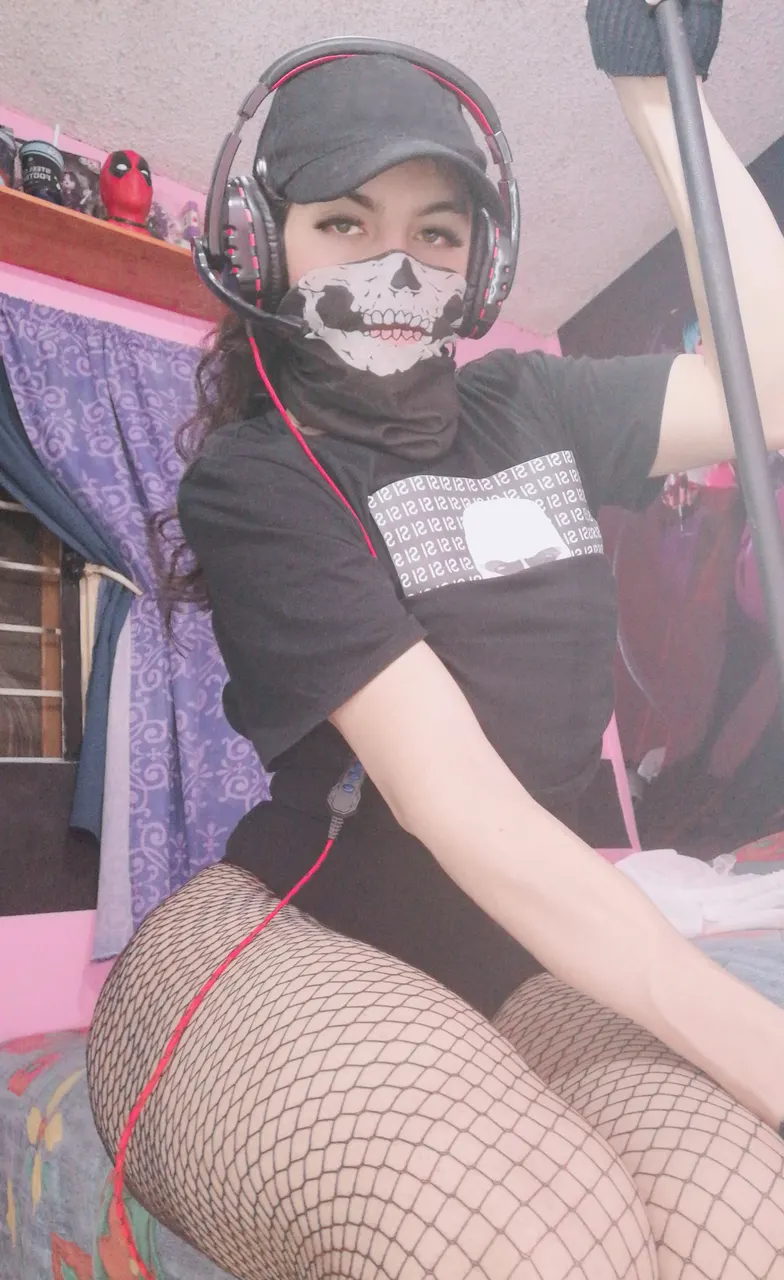 Darkwaifutrap-Modo fascista y maid locochona