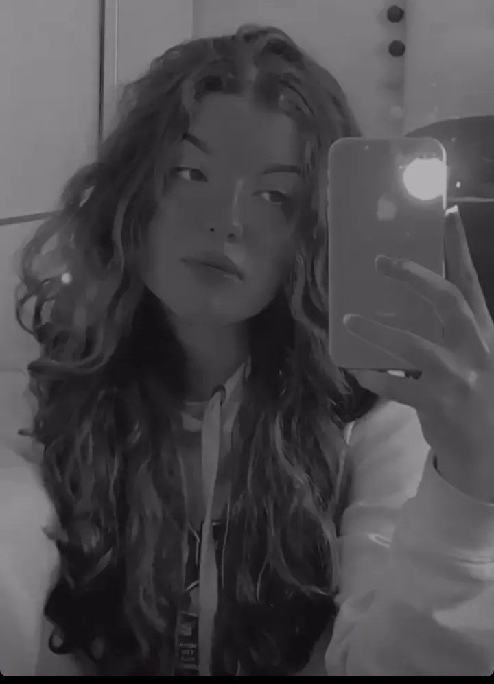 Terrible Puta con Cuerpazo, además de Guapísima