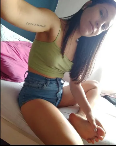 Caro,pendejita muy cogible