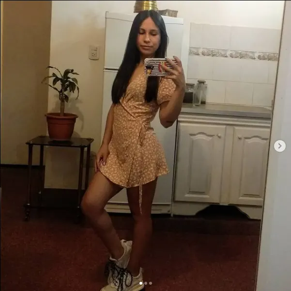 Caro,pendejita muy cogible