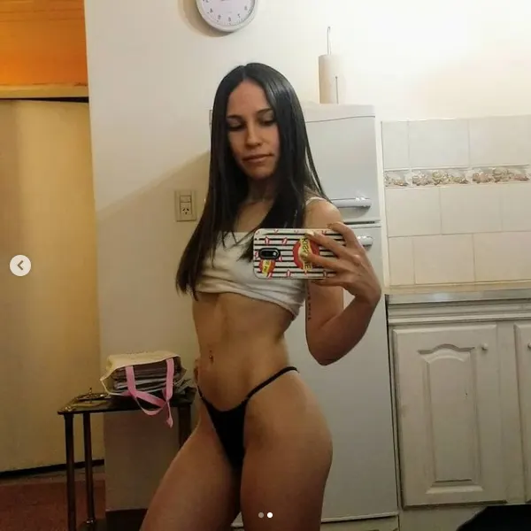 Caro,pendejita muy cogible