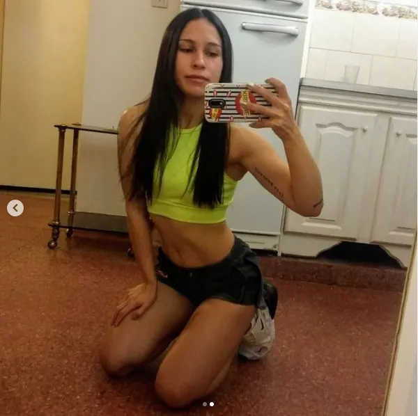 Caro,pendejita muy cogible