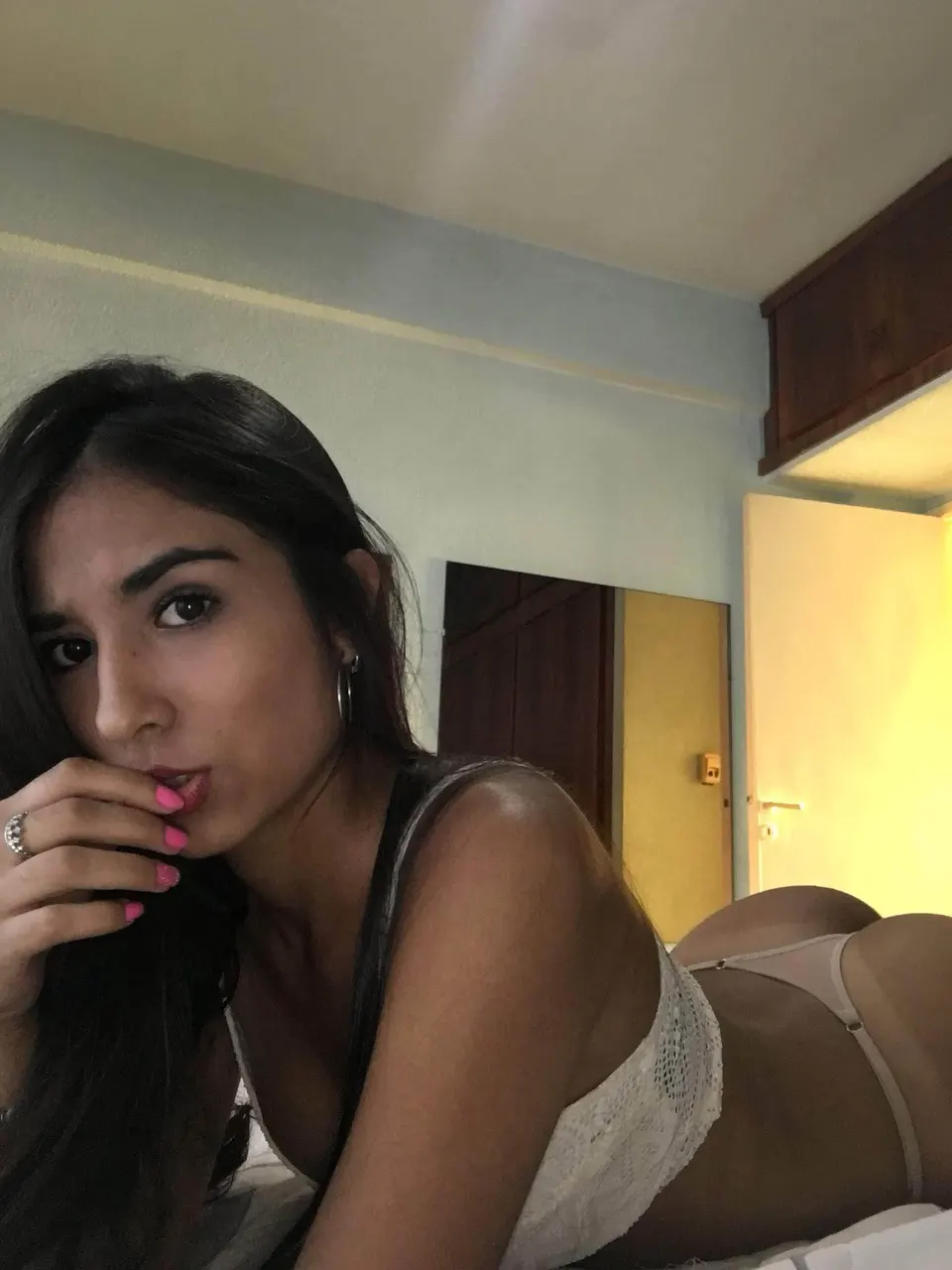 Pili