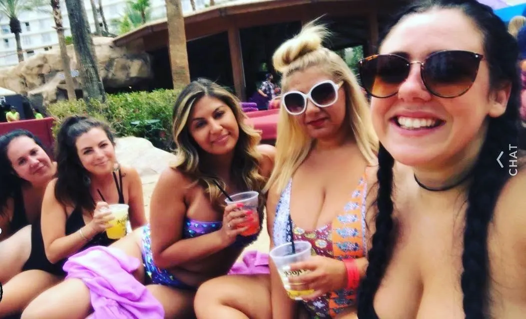 mary de syrian huge boobs