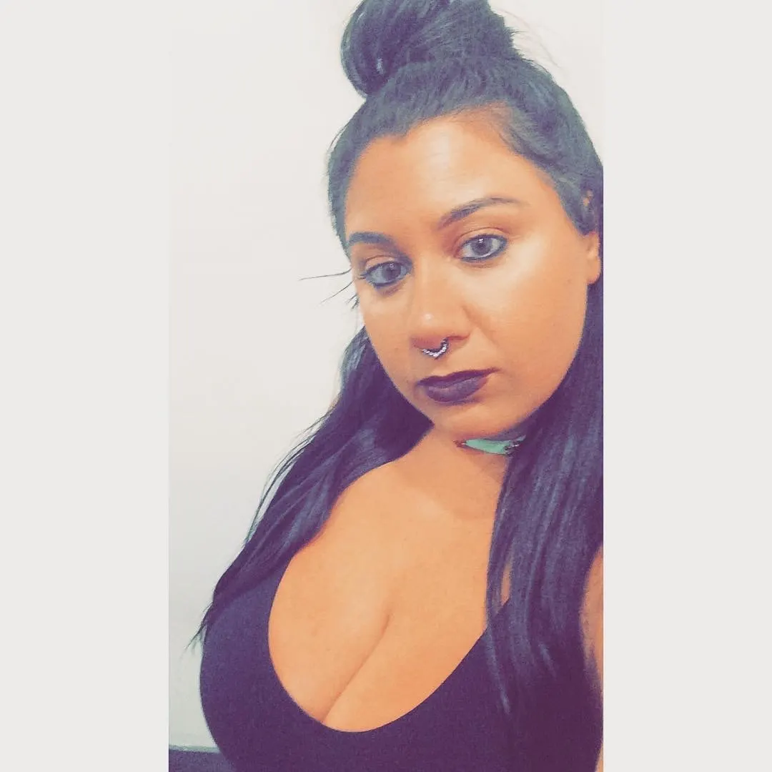 mary de syrian huge boobs