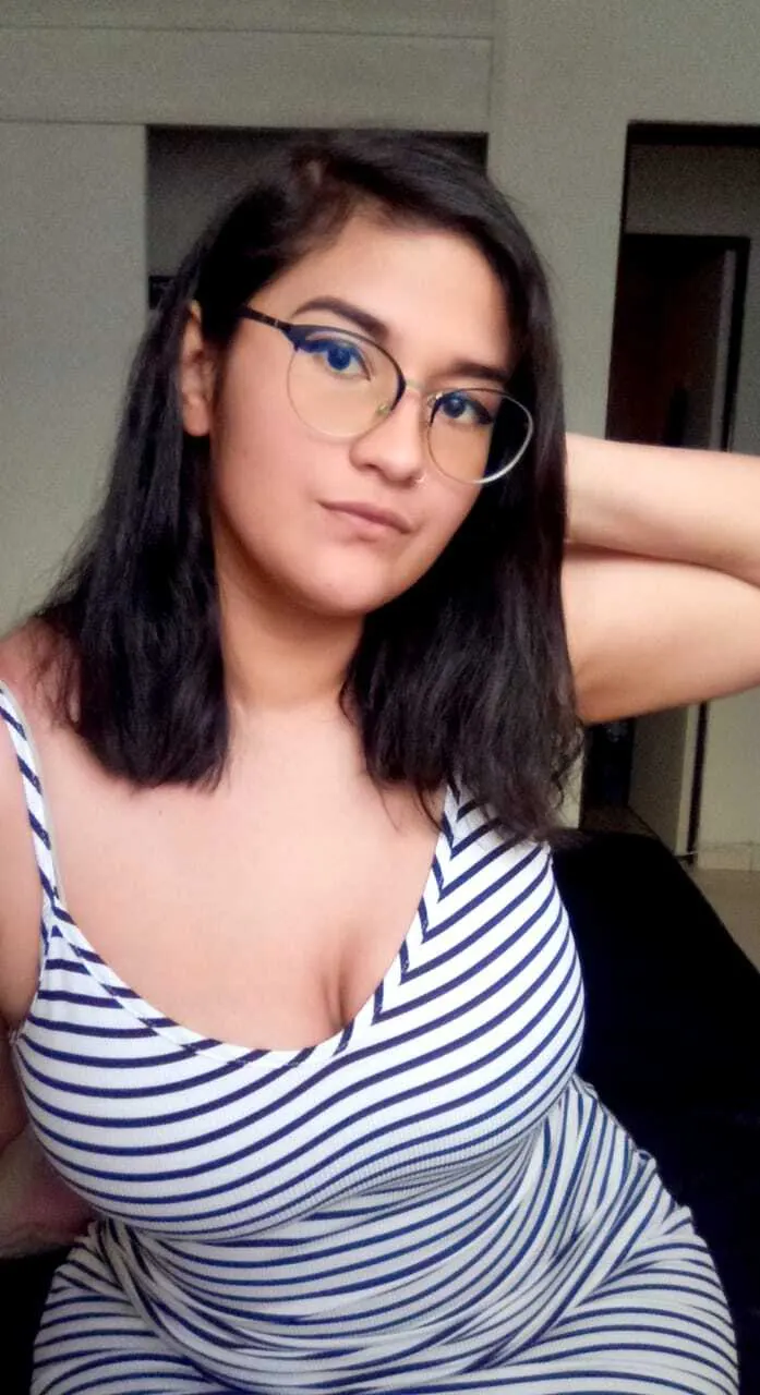 Hermosa Morrita Amordazada y Gozada