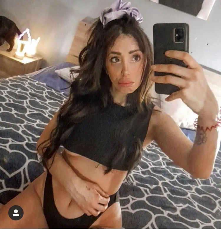 Pendeja de Milano.. guapa no però sus labios son para lamer