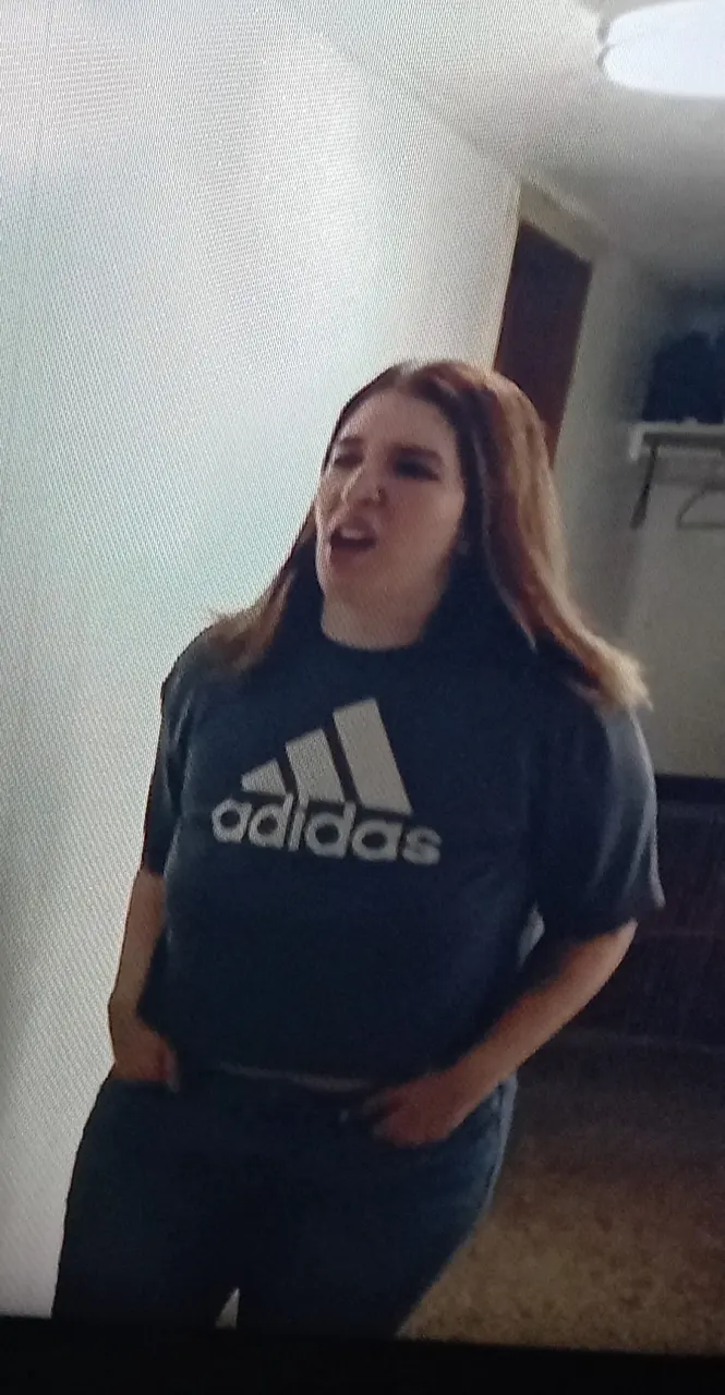 Gordita golfa se coje al novio de su amiga
