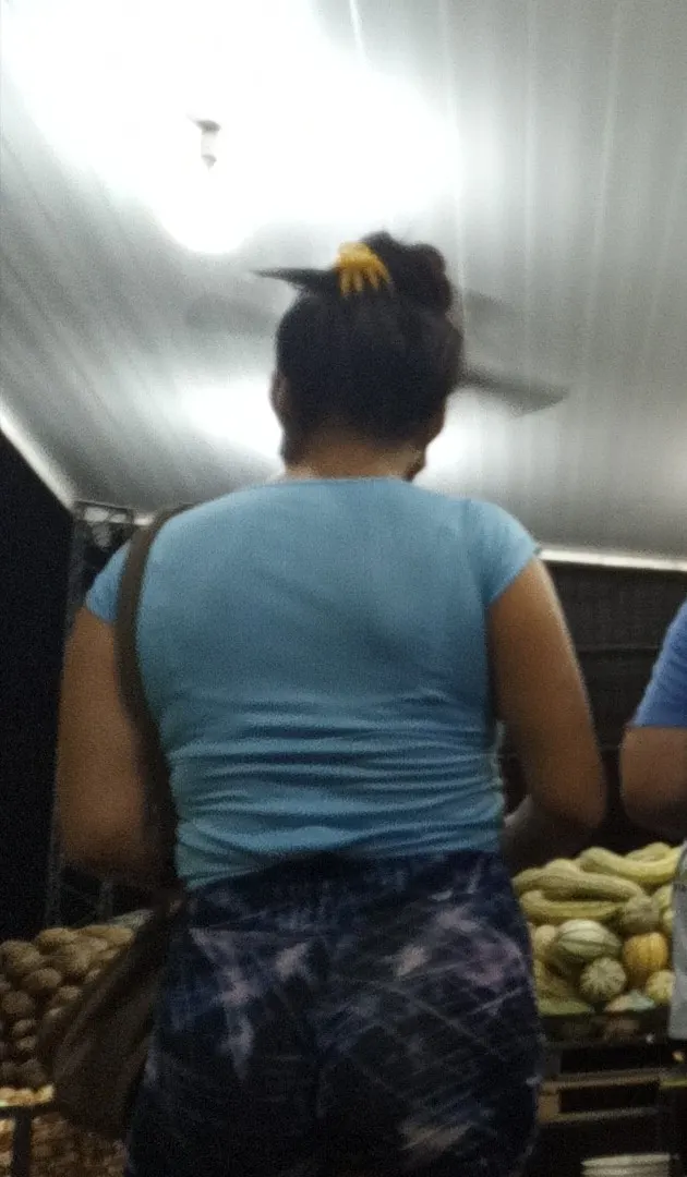 Otra flaca en calza corta