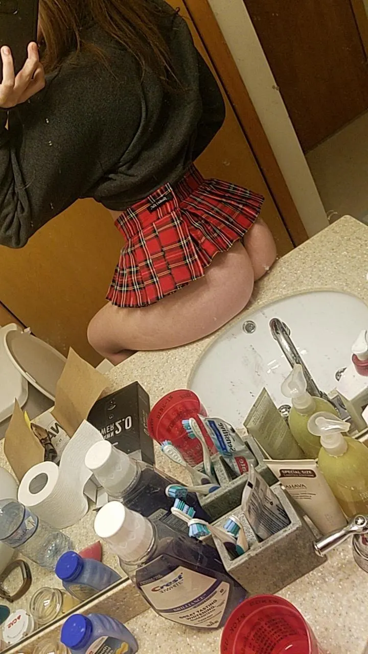 Horny girlfriends amateurs