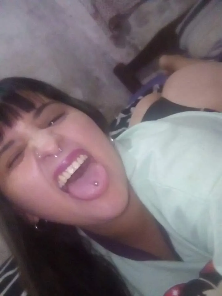 Mira que pendeja...uuffff