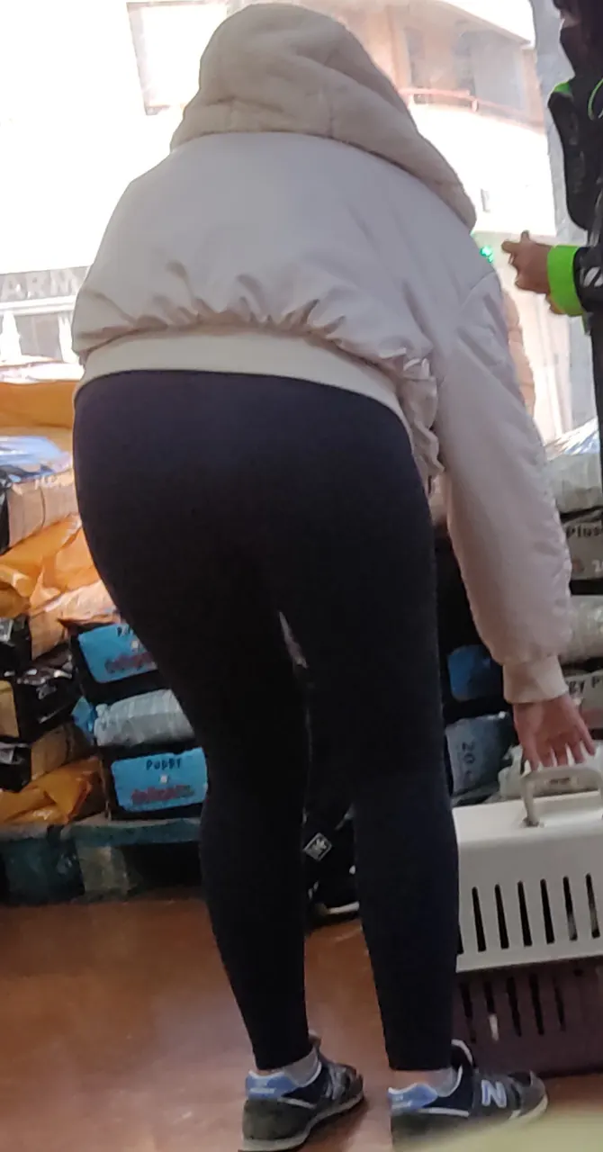 Bbsota rica, no se ven bien las fotos pero lo poco merece la