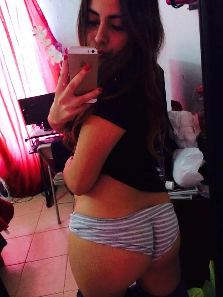 Colombiana desnudita