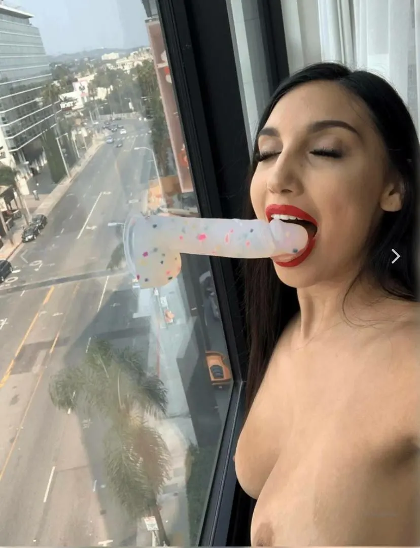 Nada como unas buenas tetas.