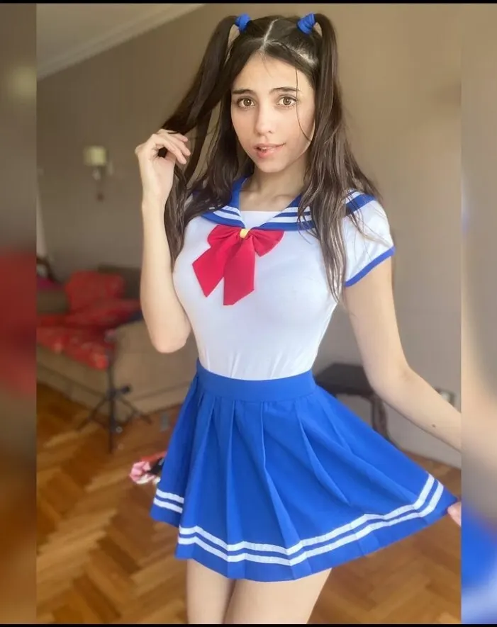 Iaaras2: Pendeja streamer exquisita (soft)