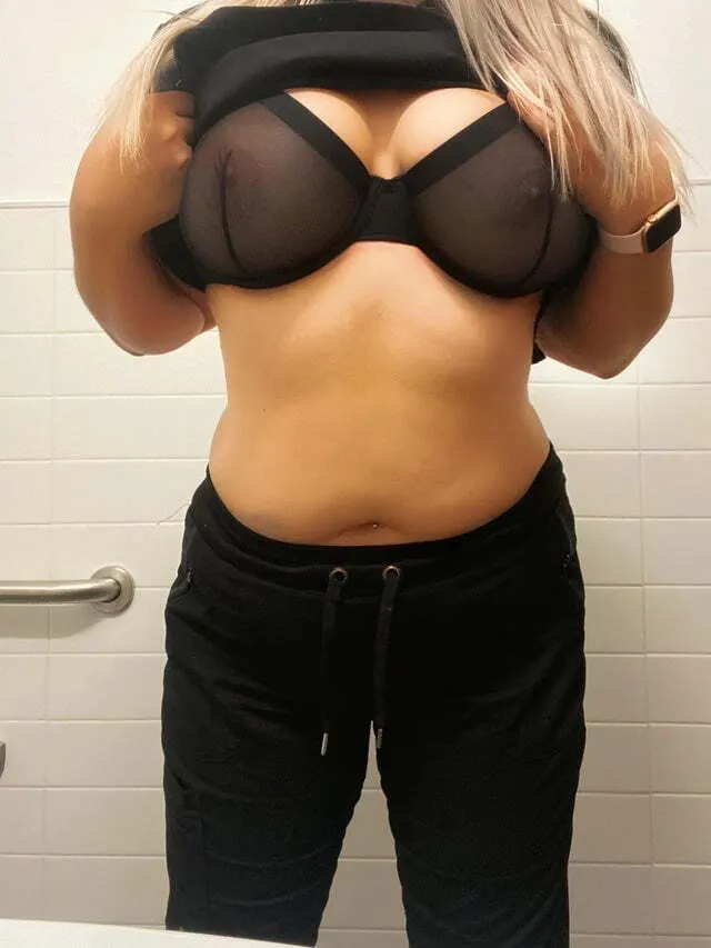 otra rica tetona