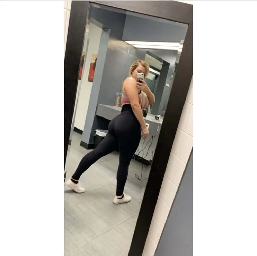 una linda tetona