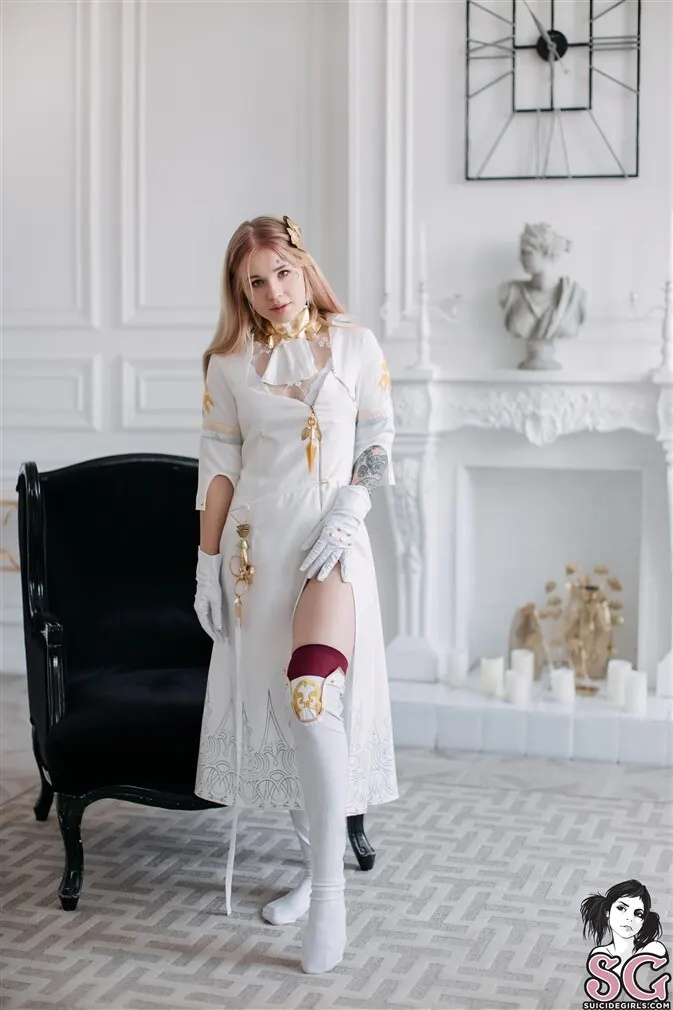 Evviebrown Suicide, Commander White