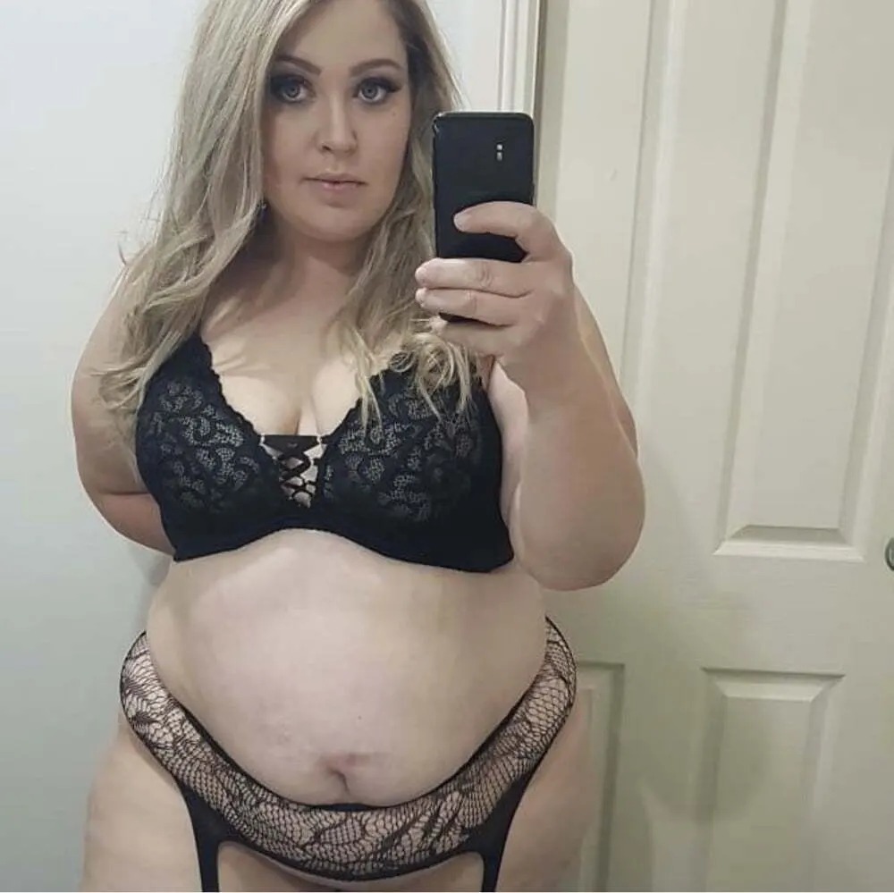 rica nalgona gordita