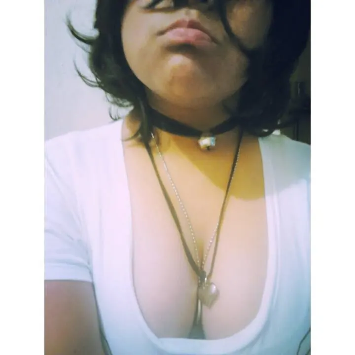 Emo tetona
