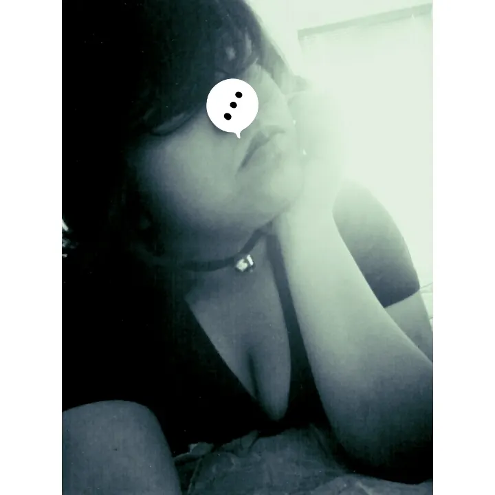 Emo tetona
