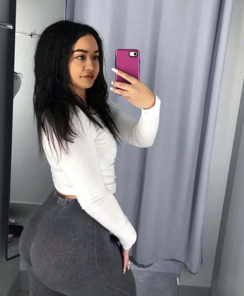 sexy asian babe