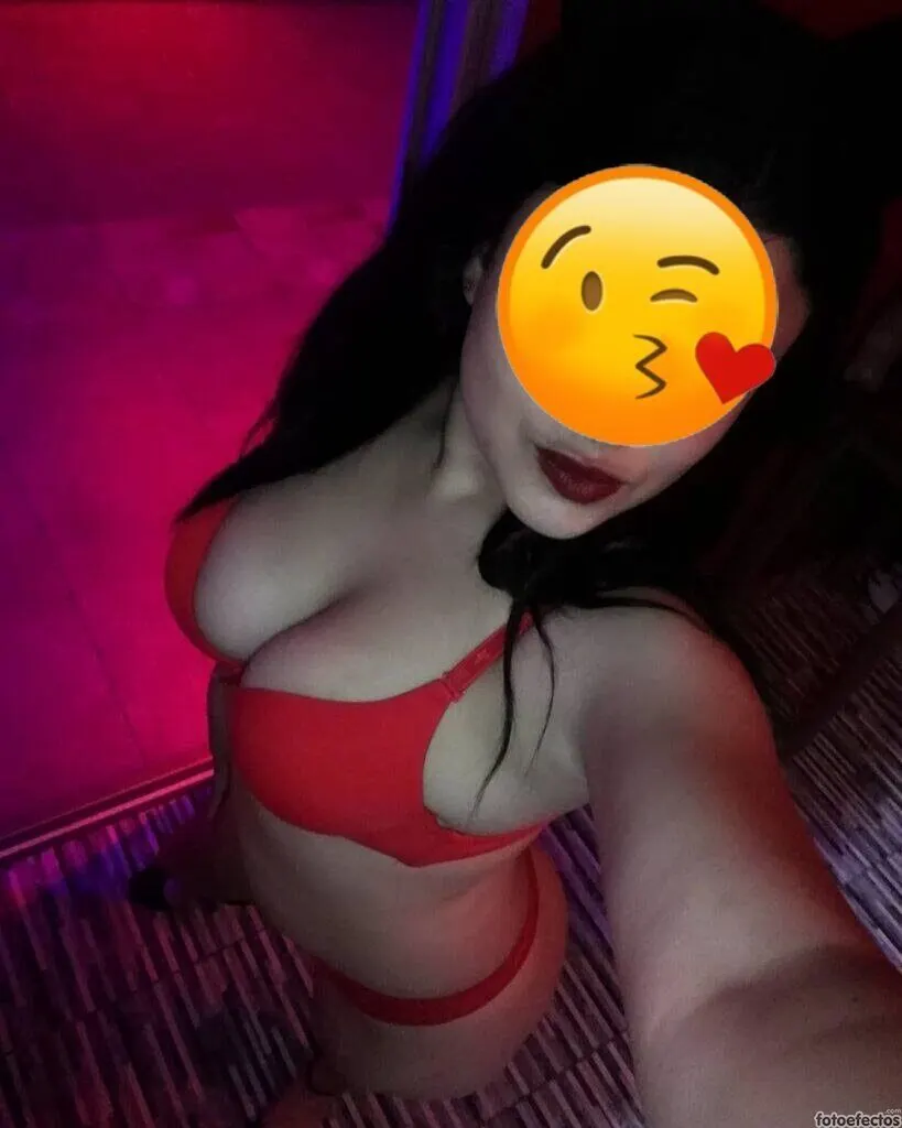 puti relato ayudando a mi amiga en su fantasía parte 1