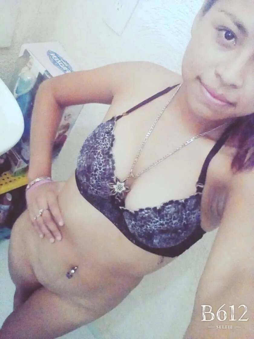 Mis amigas del face son unas putas vol. 3