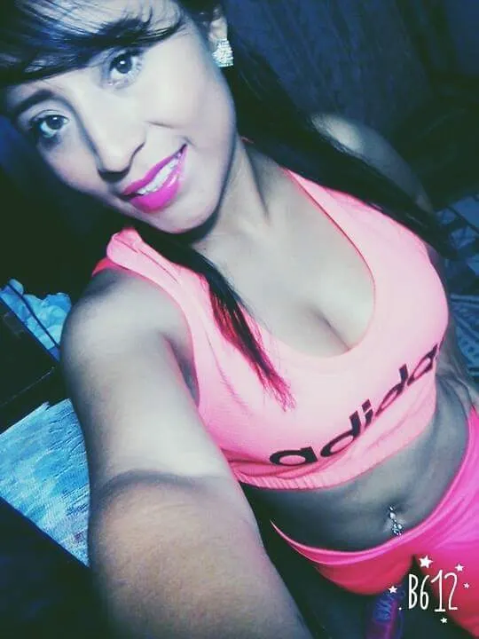 Mis amigas del face son unas putas vol. 3
