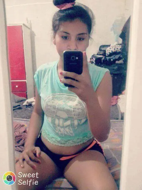 Mis amigas del face son unas putas vol. 3