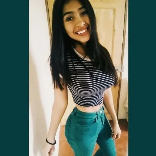 Mis amigas del face son unas putas Vol. 4