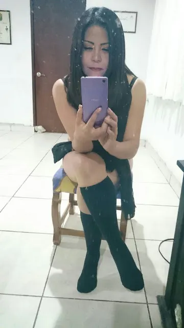 Mis amigas del face son unas putas Vol. 4