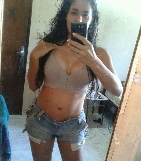 Mis amigas del face son unas putas Vol. 4