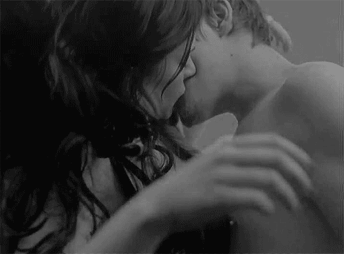 Besos calientes y mas