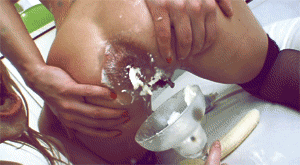 Enemas y otros manjares, me ponen caliente...