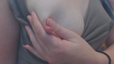 Tetas chorreando