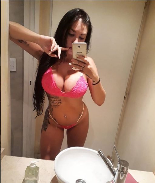 Cami Baretto tremendas tetas la pendeja!