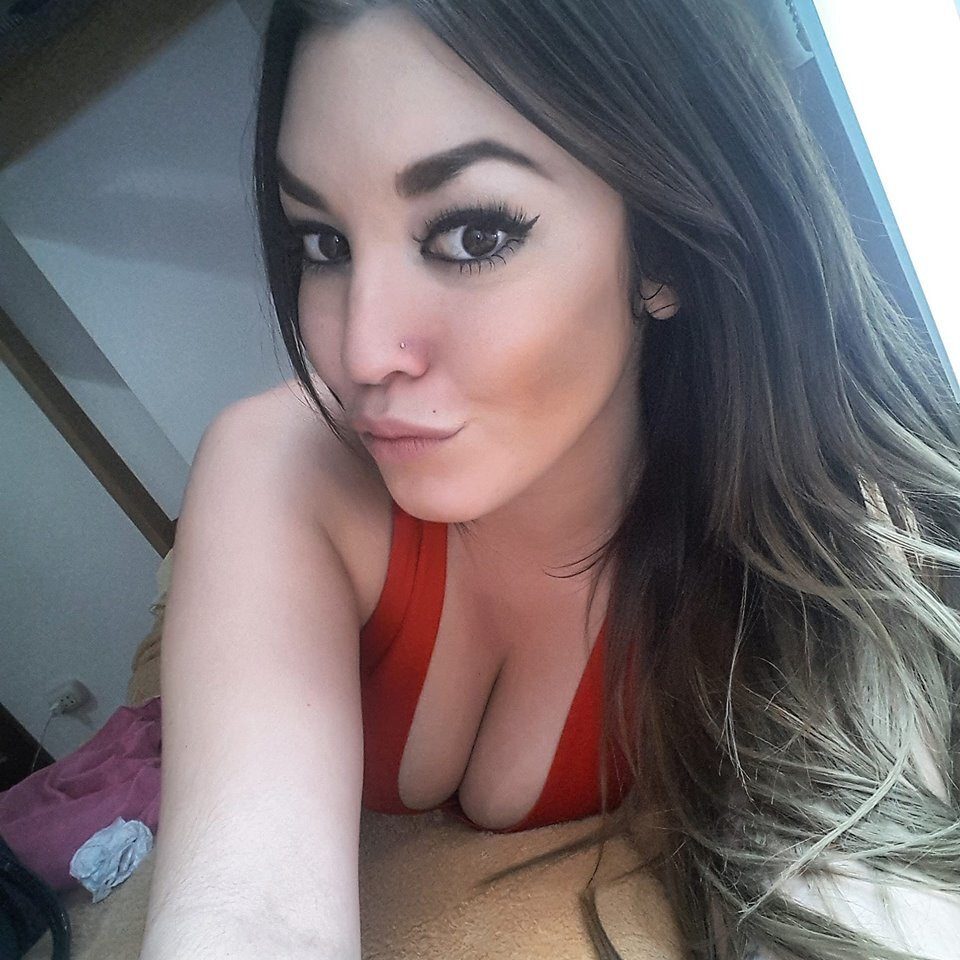 Cami Baretto tremendas tetas la pendeja!