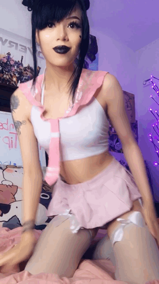 Pendeja juguetona