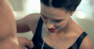 Sus Labios de rubí, de rojo carmesí...