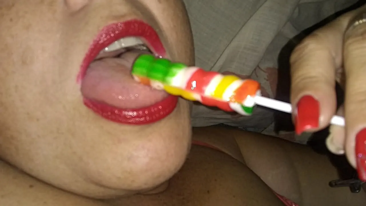 Uno de mis Fetiches favoritos. Lipstick