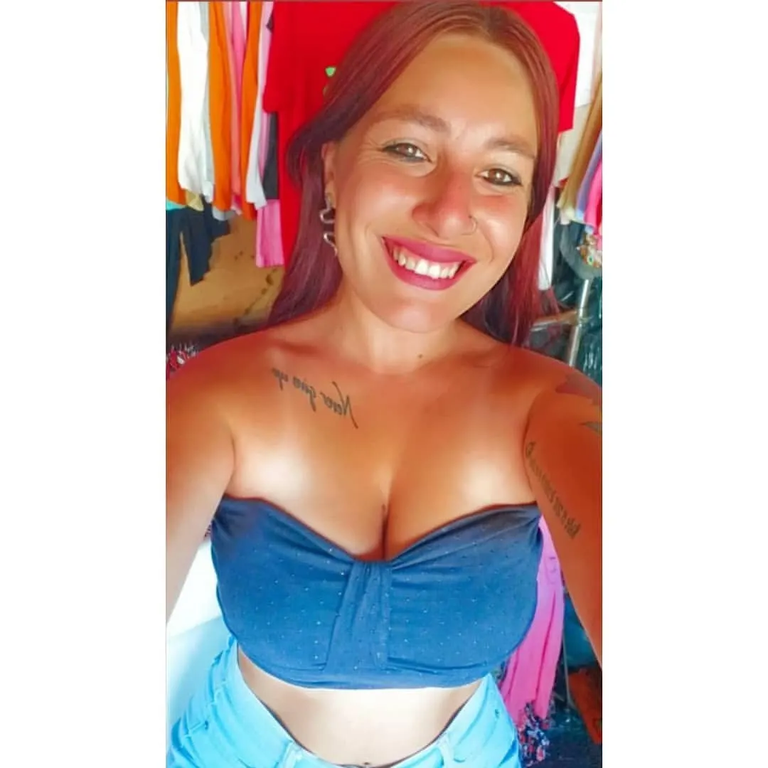 Antito pendeja de tremendas tetas y culo(soft)