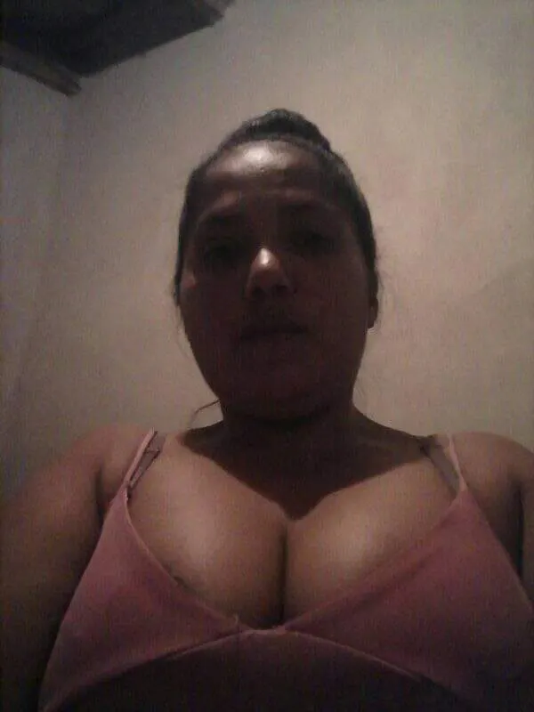 Algo de estás tetonas gorditas