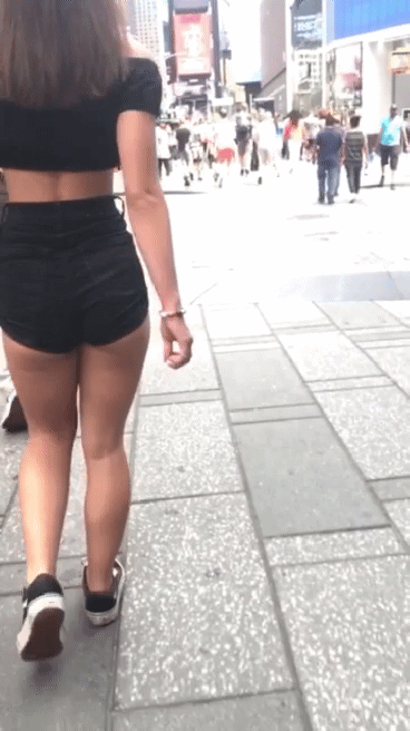 Putitas Por La Calle#1 (Gifs)